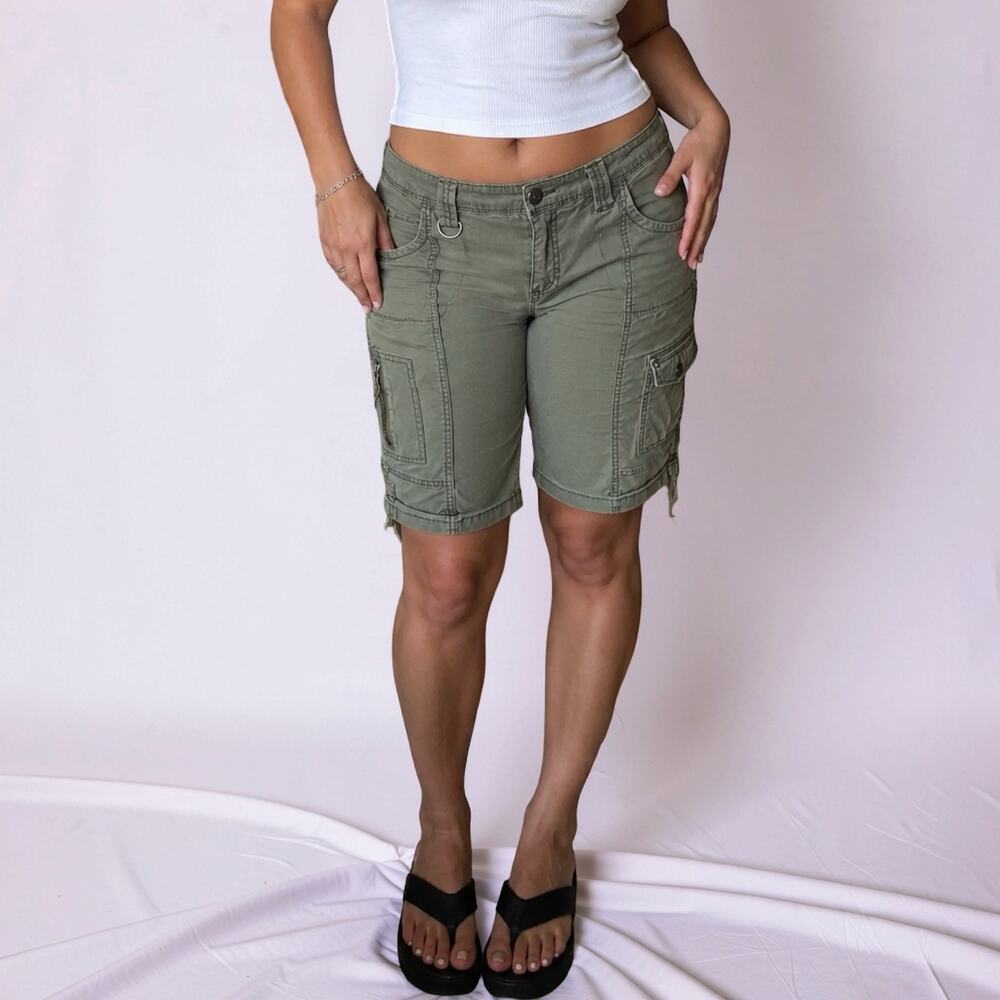Y2K Style&Co. Olive Green Mid Rise Cargo Bermuda Shorts Size 10